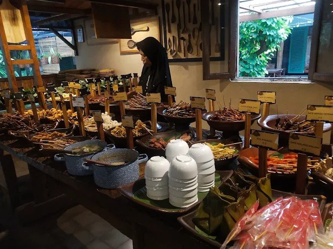 Warung Klangenan: Rasa Rumahan yang Menggugah Selera di Jantung Cilacap